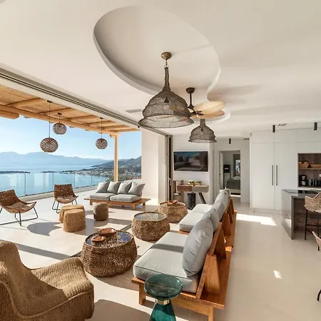 New Serenity Art Villa