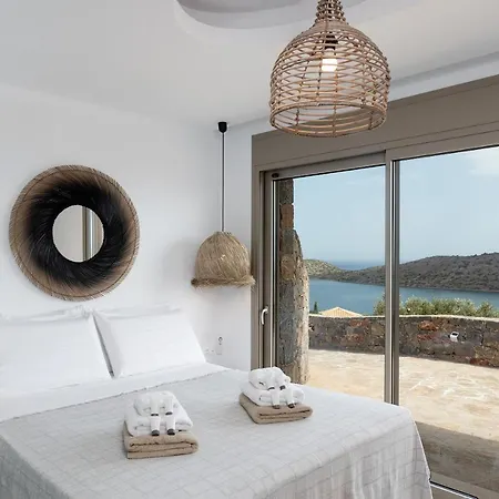 New Serenity Art Villa Elounda (Crete)