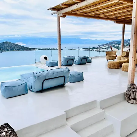 New Serenity Art Villa