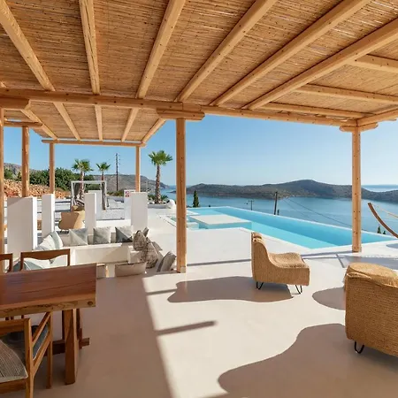 New Serenity Art Villa *