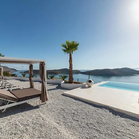 New Serenity Art Villa