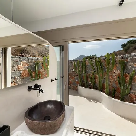 Villa New Serenity Art Elounda (Crete)