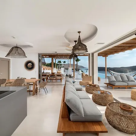 New Serenity Art Villa *