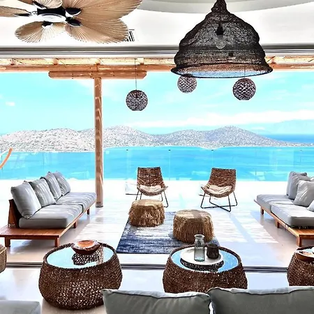 New Serenity Art Villa